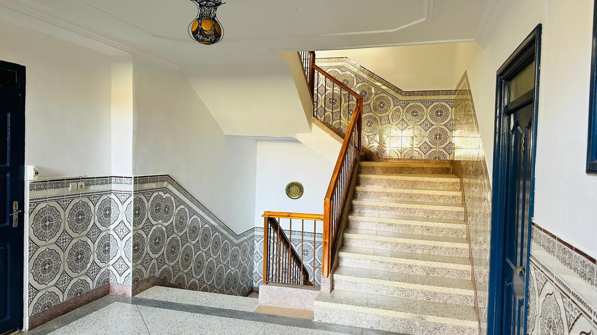 Karaz Homestay Grand Appartement Avec Rooftop Monte Arrouit Bagian luar foto