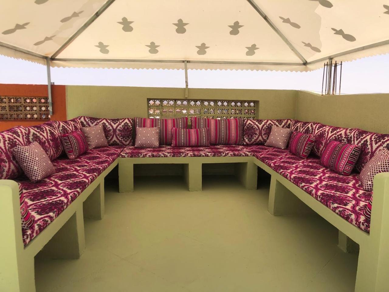 Karaz Homestay Grand Appartement Avec Rooftop Monte Arrouit Bagian luar foto